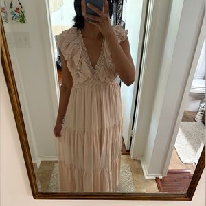 Beautiful Lace Maxi Dress!